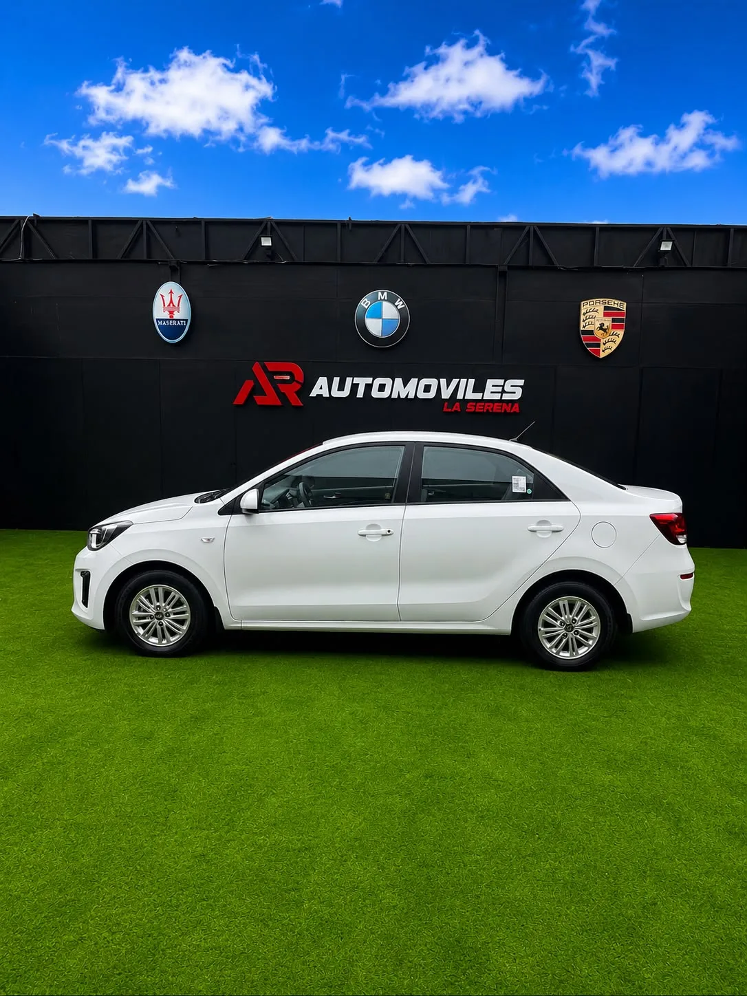 Kia Soluto 2024