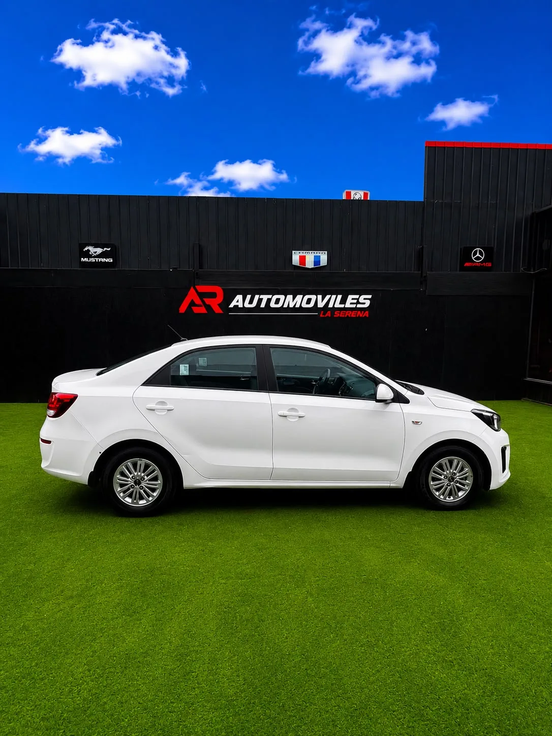 Kia Soluto 2024