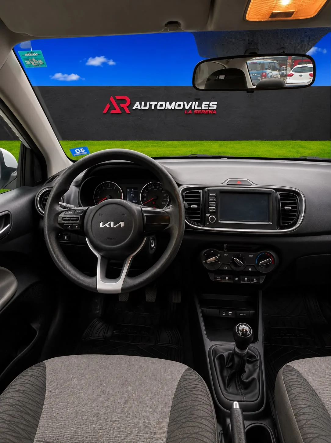Kia Soluto 2024